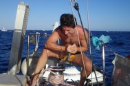 charter con equipaggio - noleggio barca a vela con skipper e hostess 